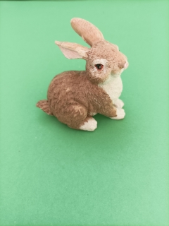 Zajac polyresin 7CM