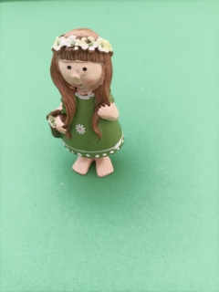 Dievča s kvetmi, polyr. 3x3x7cm