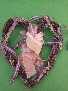 Prútené srdce zdobené rozmer 19x21 cm